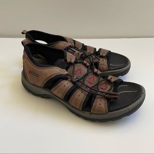 Ecco Off Road Luaca sandals M’s size 40 ( US 7)